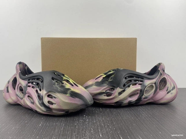 RNR Foam Carbon Adidas MX IG9562 Yeezy 1025